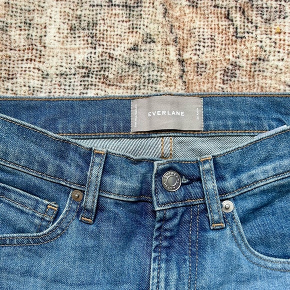 EVERLANE// High-rise Skinny Ankle Jean in Mid-Blue, Size 26 - Picture 5 of 7